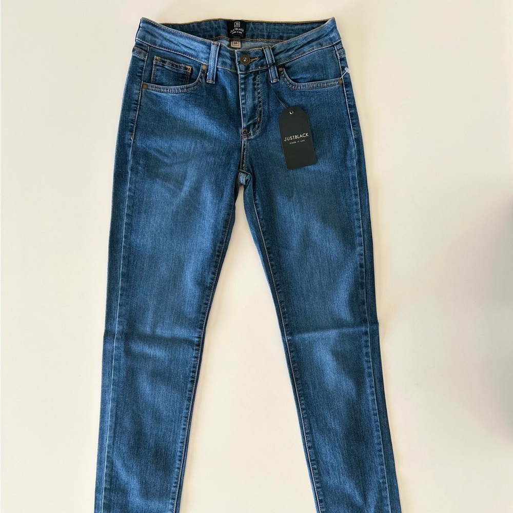 NWT - Just Black Women's Denim Skinny Jeans Size 26